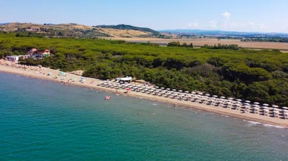 Hotel Cala Di Forno Фонтебланда Екстер'єр фото