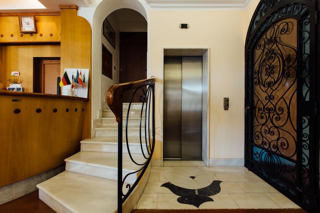 Hotel Cala Di Forno Фонтебланда Екстер'єр фото