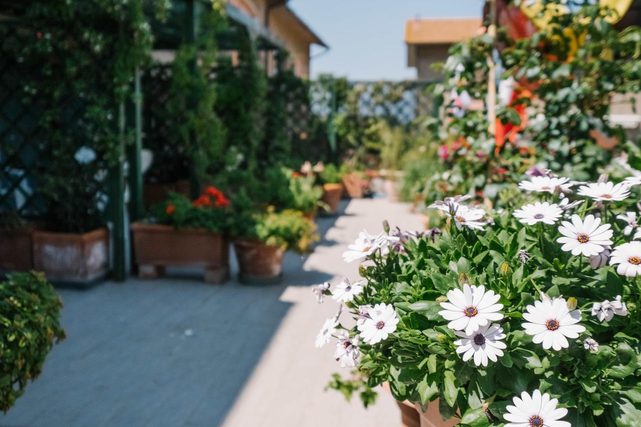 Hotel Cala Di Forno Фонтебланда Екстер'єр фото